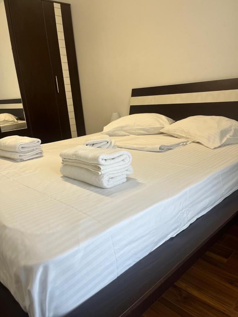 Ferienwohnung Apart Miren Summerland Mamaia Exterior foto