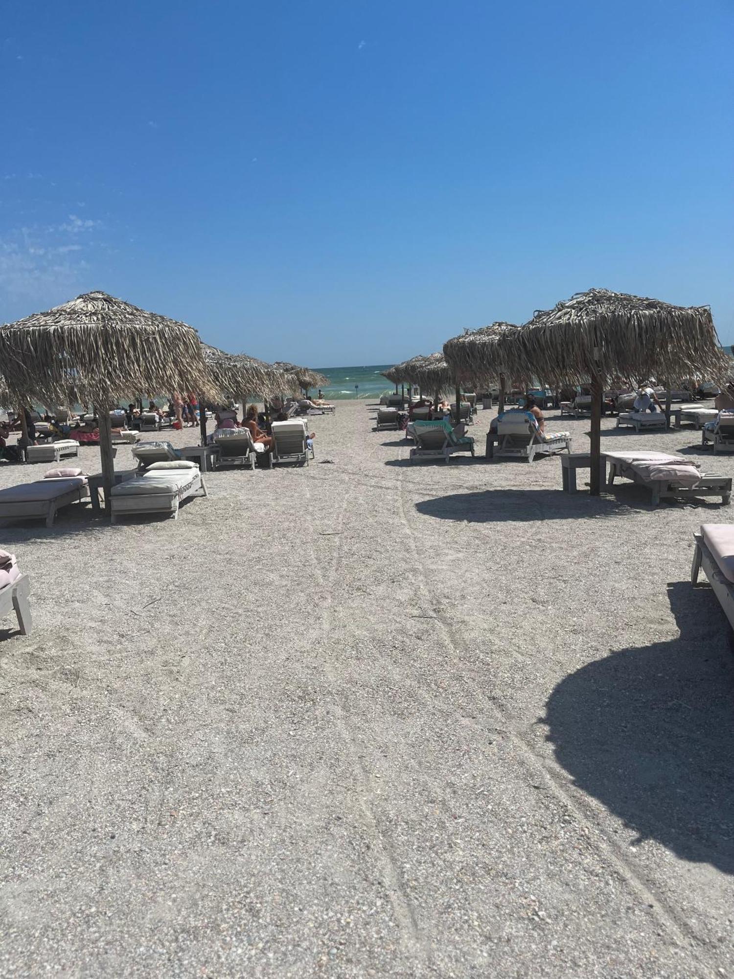Ferienwohnung Apart Miren Summerland Mamaia Exterior foto